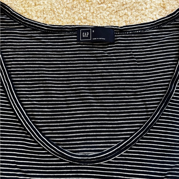 GAP Striped Top - Picture 3 of 6